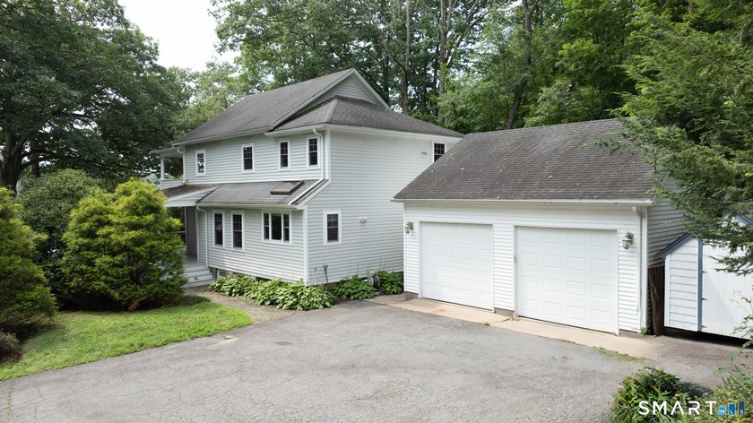 Have you been dreaming of breathtaking lake views and a property - photo 28