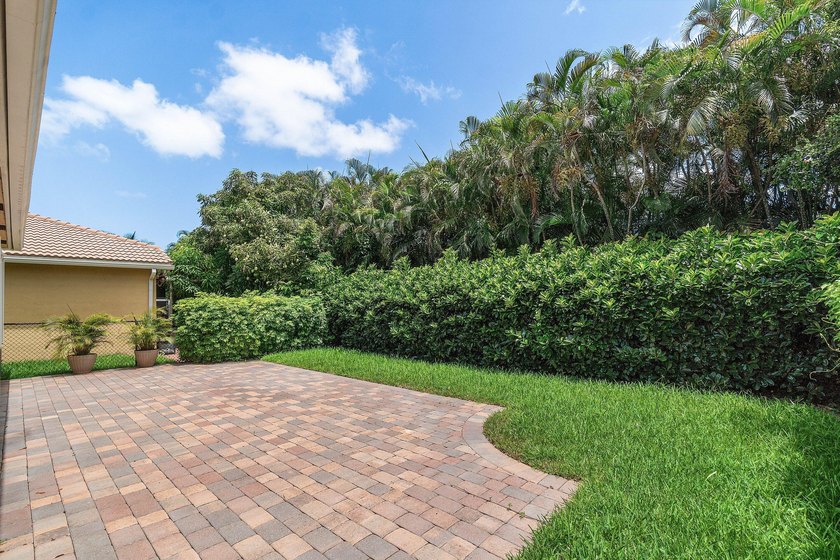 Proudly offered by the original owners, this beautifully - photo 28