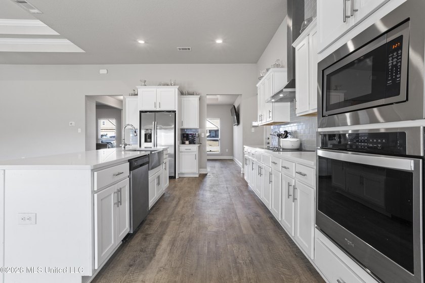 Beautiful home on a spacious community lot in the highly desired - photo 13