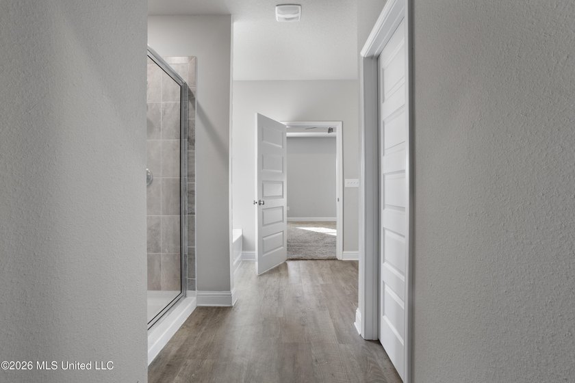 Beautiful home on a spacious community lot in the highly desired - photo 27