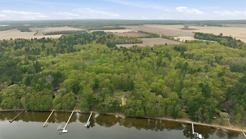 Bring your vision to beautiful Sand Lake. This year-round 4 - photo 41