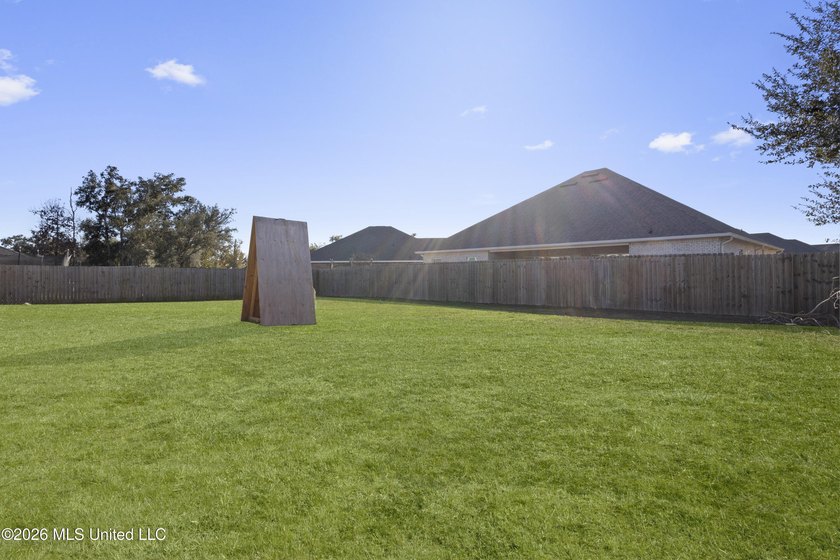 Beautiful home on a spacious community lot in the highly desired - photo 43