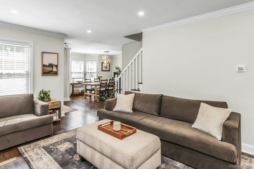 Welcome to this completely updated Cape in the Terrace area of - photo 6