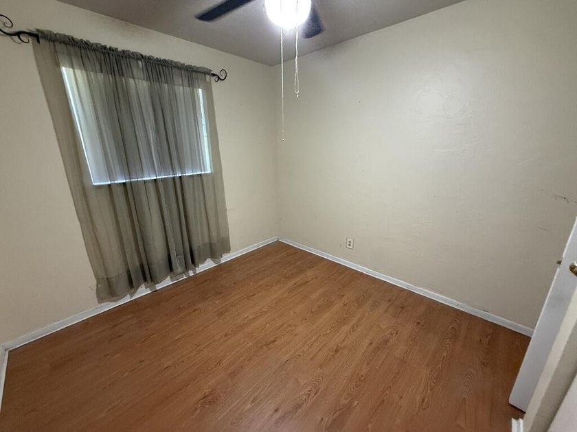 Charming 3-bedroom, 2-bathroom home located in Fort Lauderdale - photo 9