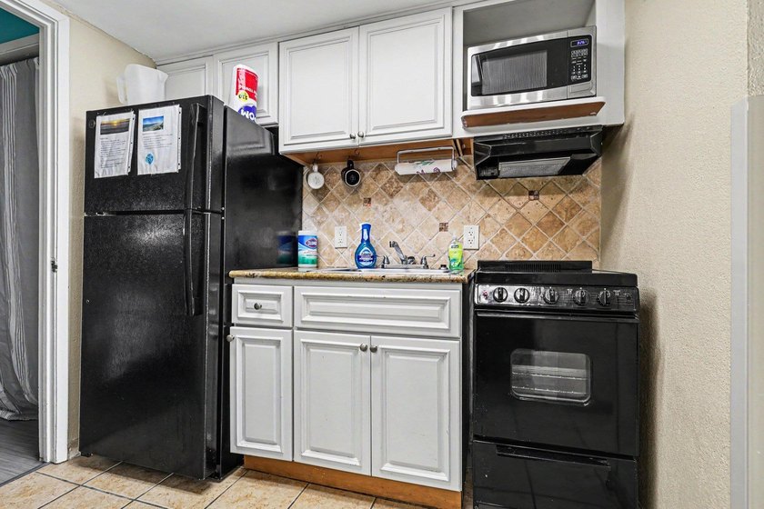 Experience incredible coastal living in this updated 1-bedroom - photo 10