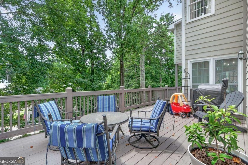 This Well-Maintained 4 Bedroom, 2.5 Bathroom Home with a - photo 34