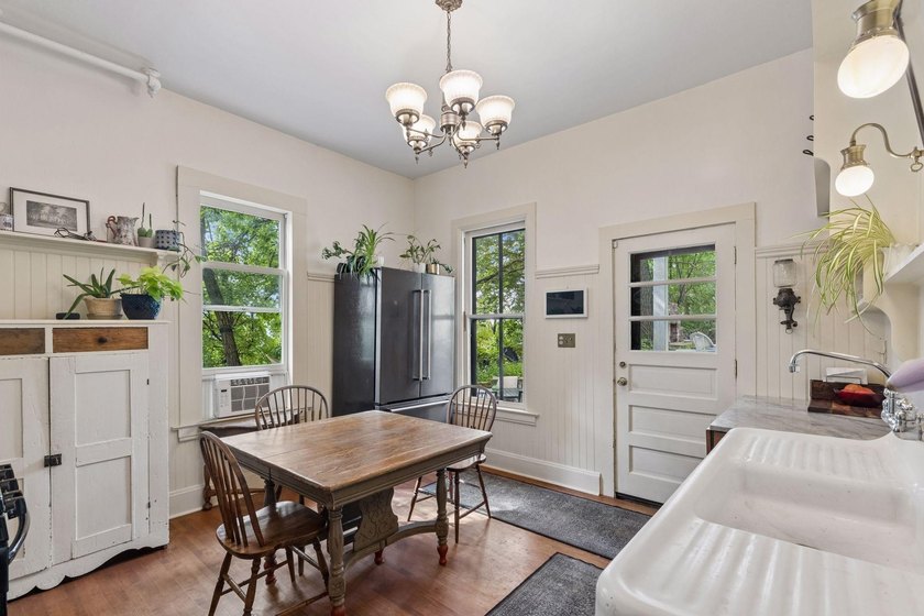 Nestled in the heart of Saint Paul's beloved Irvine Park - photo 39