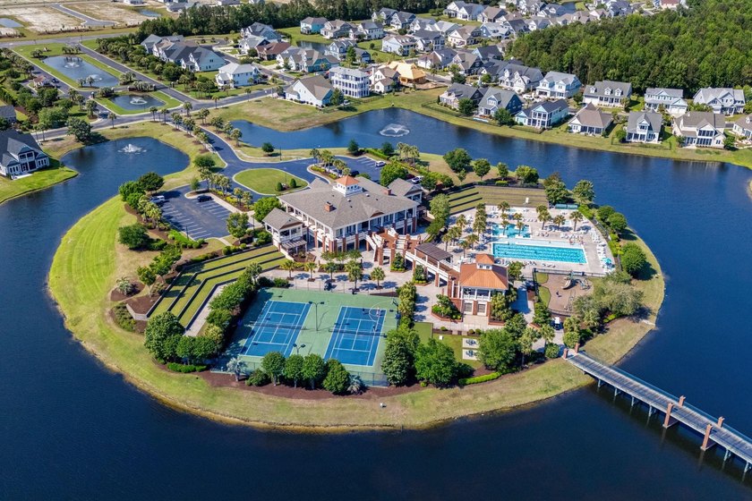 Build your dream home in the prestigious gated community of - photo 4
