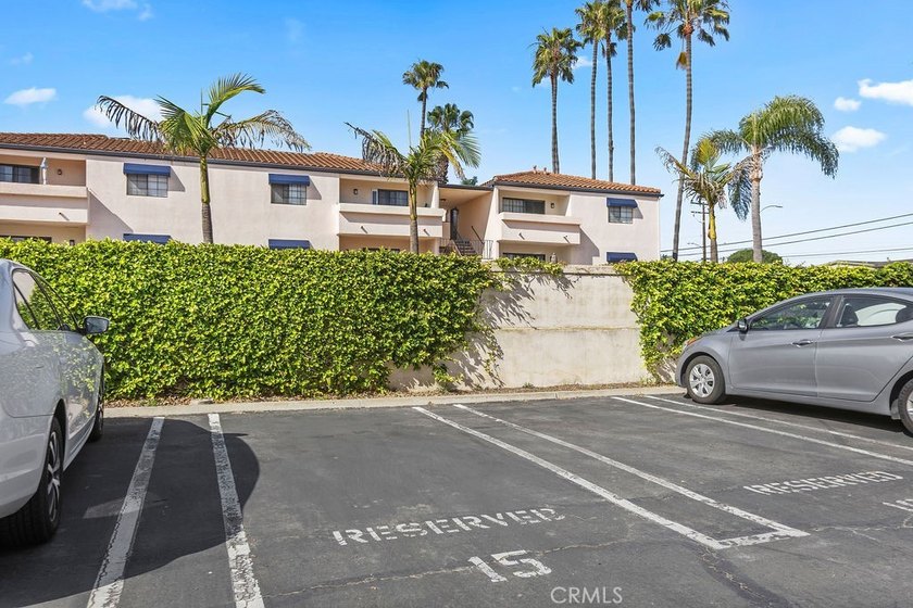 Rare offering! This beautifully maintained single-story 3 - photo 29