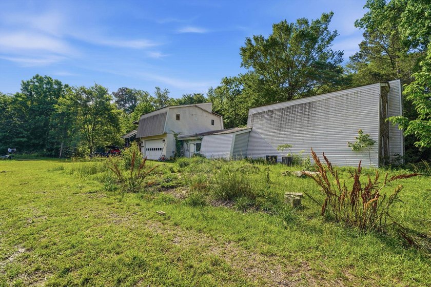 Welcome to a rare opportunity in the heart of Murrells Inlet! - photo 3