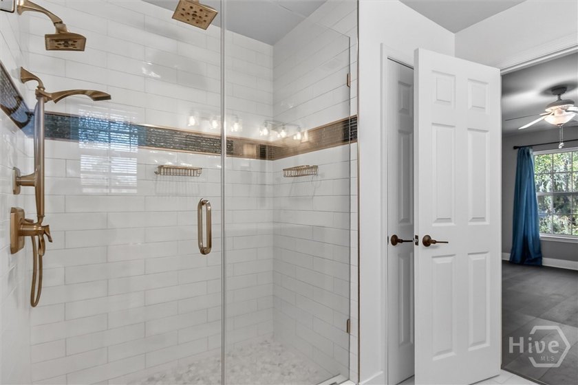 Top-Floor Privacy Meets Coastal Treehouse Living! Escape the - photo 11