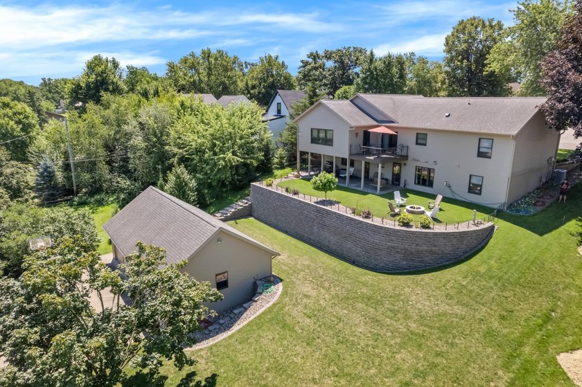 Meticulous and beautifully cared for! 329 2nd street is set and - photo 27