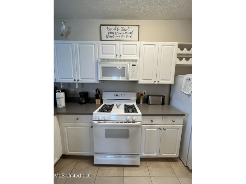 PRICE IMPROVEMENT - THE DEAL OF THE CENTURY! This is the - photo 9