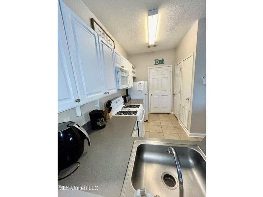 PRICE IMPROVEMENT - THE DEAL OF THE CENTURY! This is the - photo 10