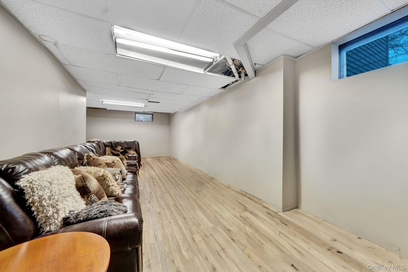 Welcome To This 2 Bed 2 Bath On An Oversized Lot. Right In The - photo 22