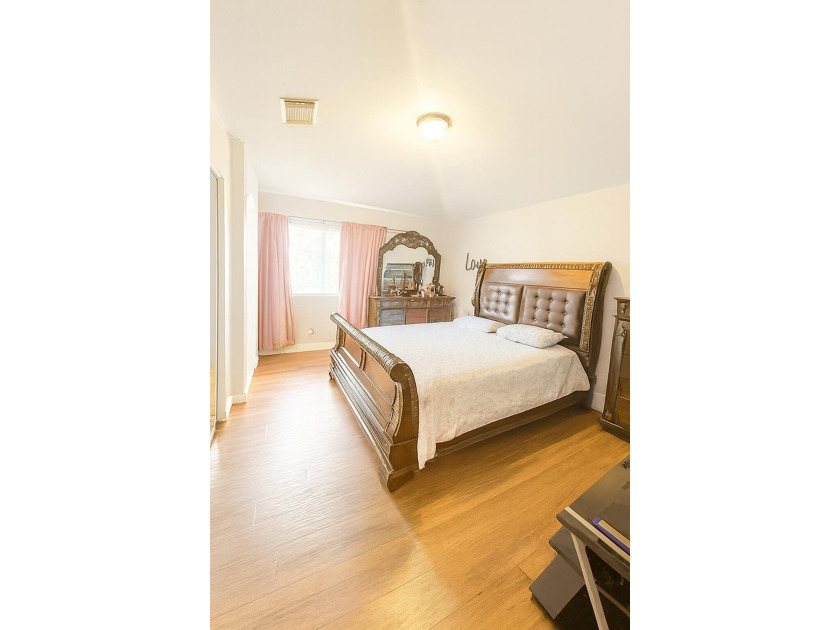 Welcome to comfortable living in the gated community of Thousand - photo 11