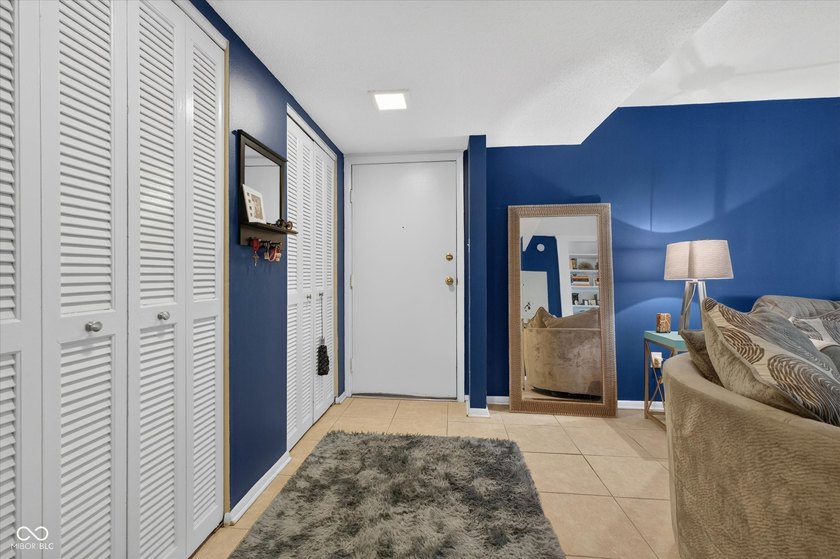 Welcome to this charming 3 bedroom, 2 bath condo offering - photo 3