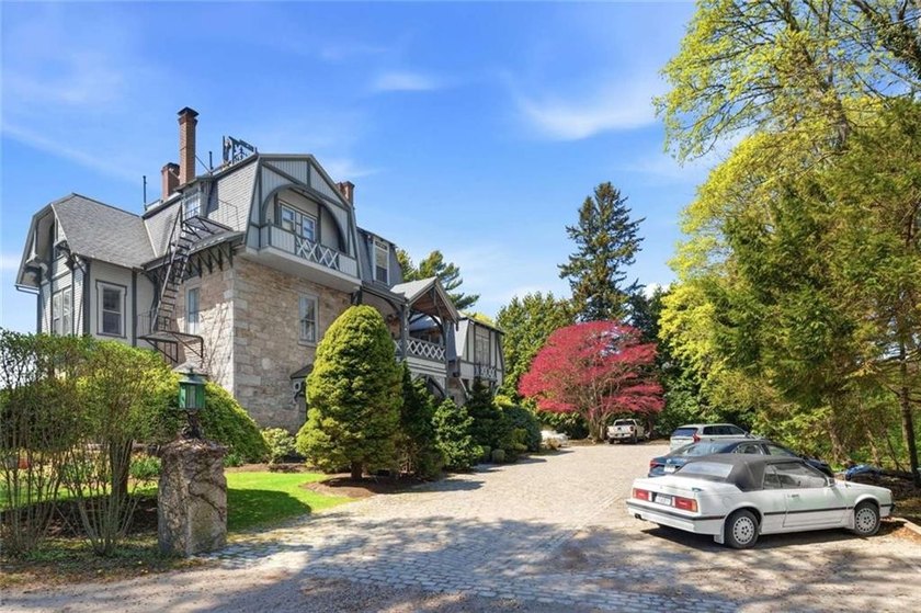 Welcome to The Hedges - Newport Living at Its Finest Built in - photo 3
