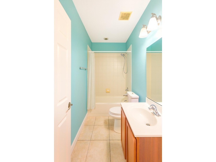 Welcome to comfortable living in the gated community of Thousand - photo 14
