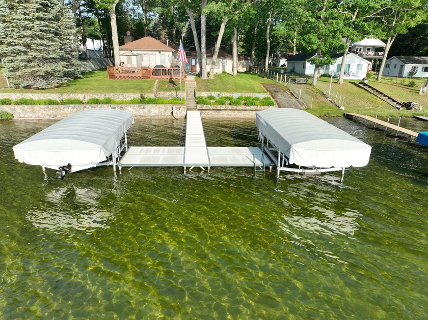 Welcome to this exceptionally well-maintained 3-bedroom, 2-bath - photo 14
