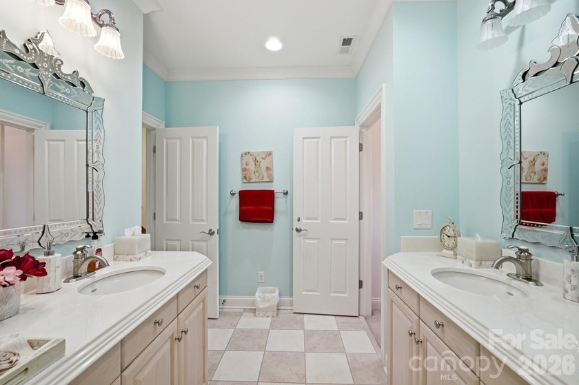This exceptional 5,200+ square-foot waterfront residence offers - photo 26