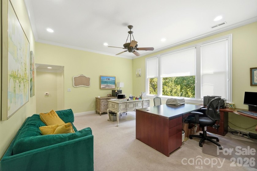 This exceptional 5,200+ square-foot waterfront residence offers - photo 29
