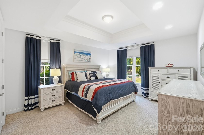 This exceptional 5,200+ square-foot waterfront residence offers - photo 35
