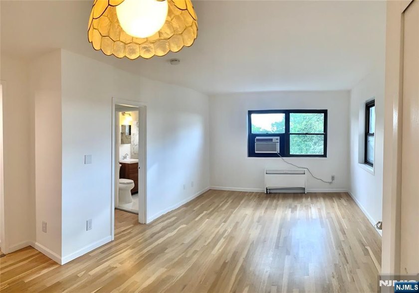 Unlike anything else, this beautifully renovated studio is - photo 3