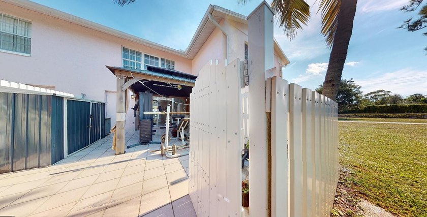 Welcome to 217 Foxtail Dr, G, a charming property offering - photo 19