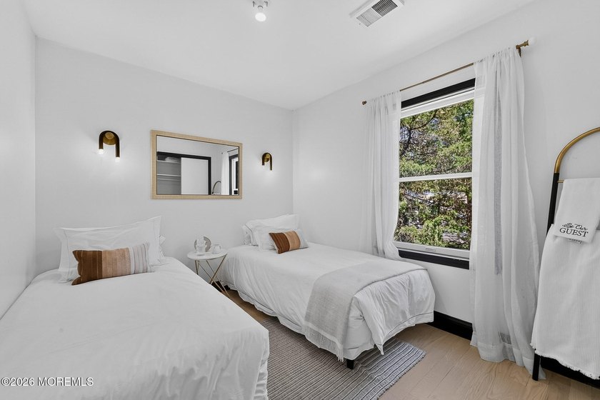 Finally hit the market! Must see this home to appreciate this - photo 12