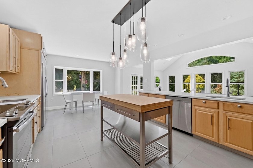 Finally hit the market! Must see this home to appreciate this - photo 15