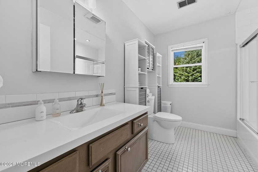 Finally hit the market! Must see this home to appreciate this - photo 25