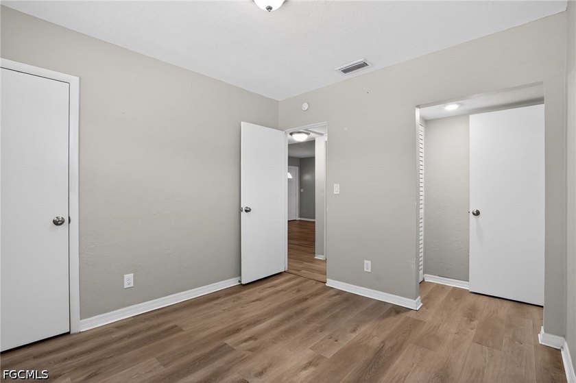 This lovely Saint Petersburg home is centrally located with easy - photo 33