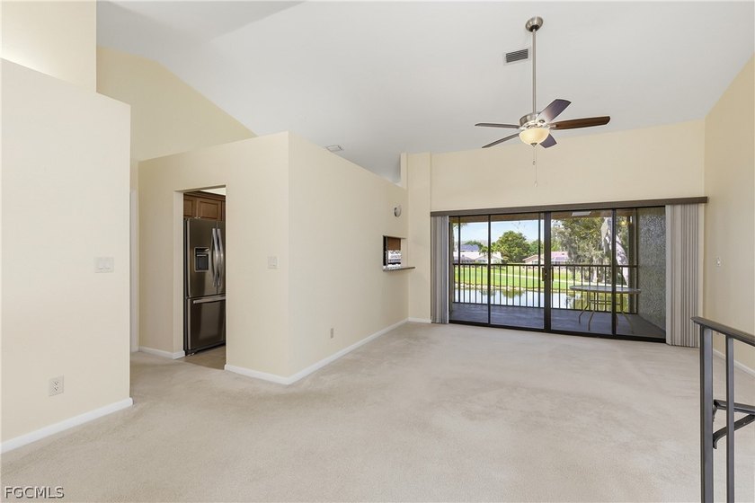 Enjoy breathtaking western sunset views over the lake and golf - photo 4
