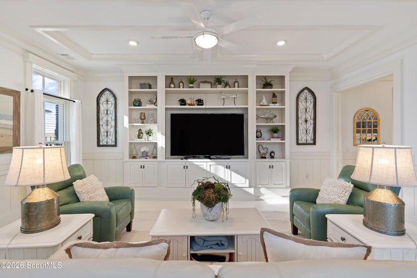 Welcome to 316 Yacht Club, one of the most extraordinary - photo 12