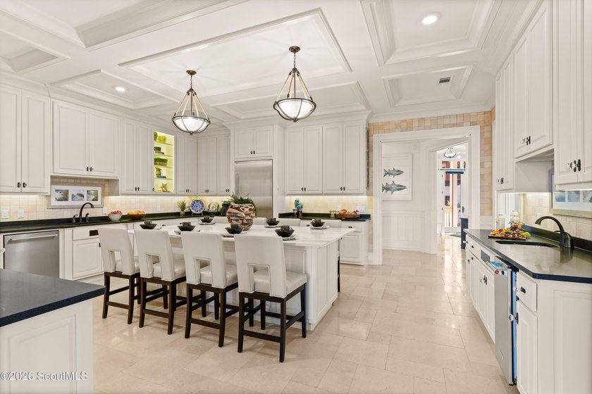 Welcome to 316 Yacht Club, one of the most extraordinary - photo 13