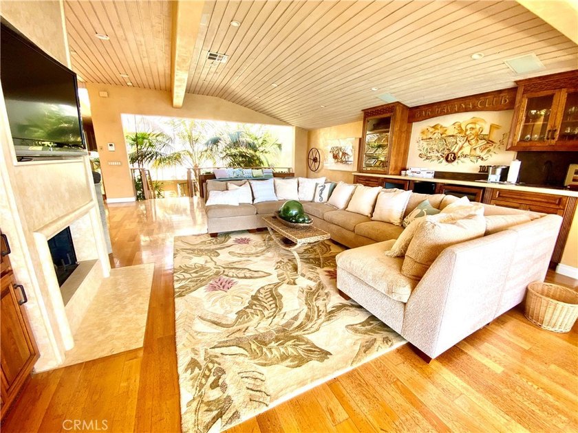 Turn-Key! Spectacular Ocean Front home overlooking Crescent Bay - photo 7