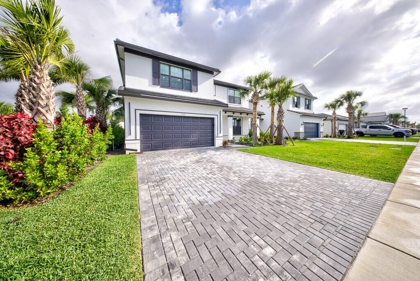 Welcome to Hendrix Reserve, DiVosta's and Pulte's BRAND NEW - photo 6