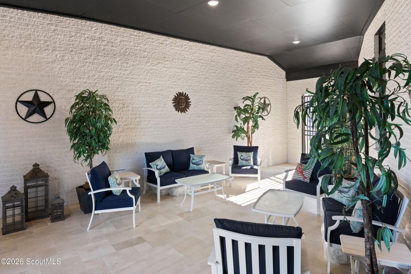 Welcome to 316 Yacht Club, one of the most extraordinary - photo 28