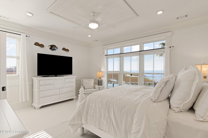 Welcome to 316 Yacht Club, one of the most extraordinary - photo 37