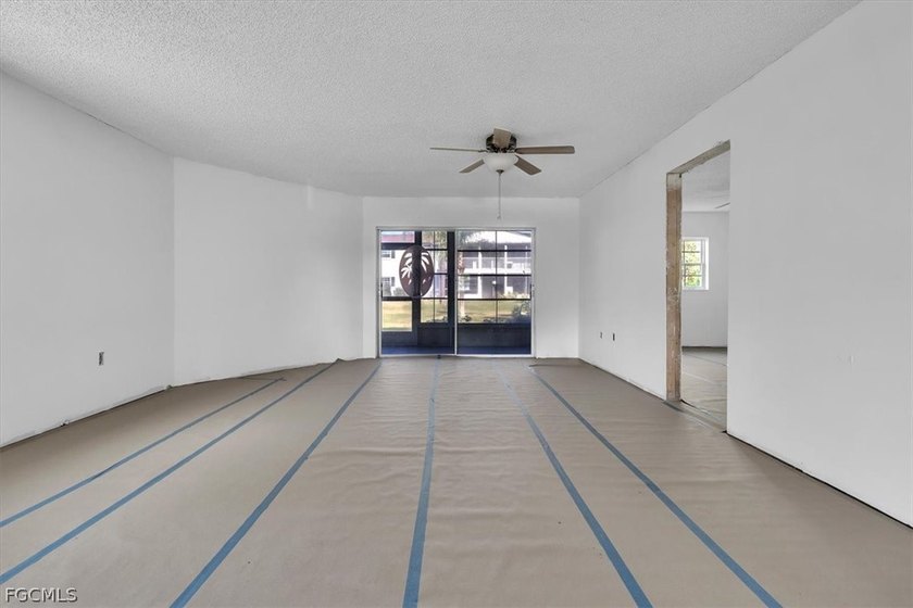 Don't miss this affordable 2-bedroom, 2-bath end-unit - photo 8