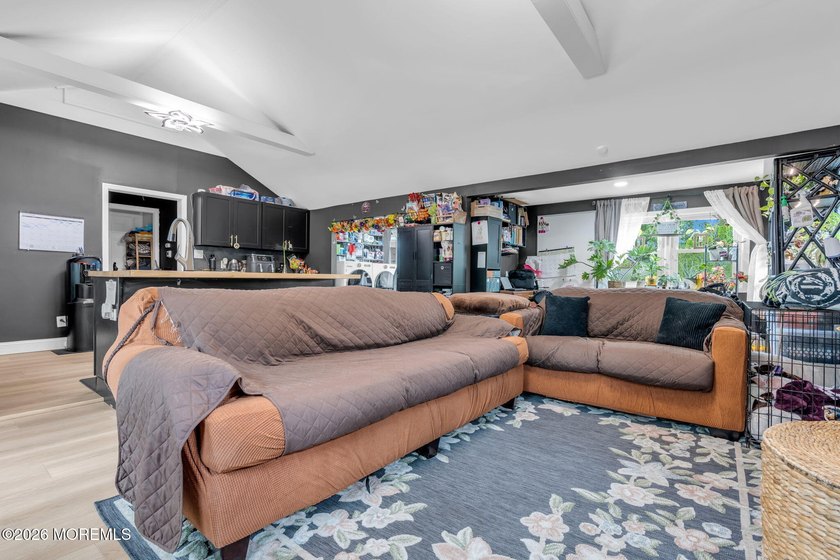 Welcome home to this charming 2-bedroom, 1-bath ranch in the - photo 11