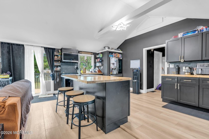 Welcome home to this charming 2-bedroom, 1-bath ranch in the - photo 13