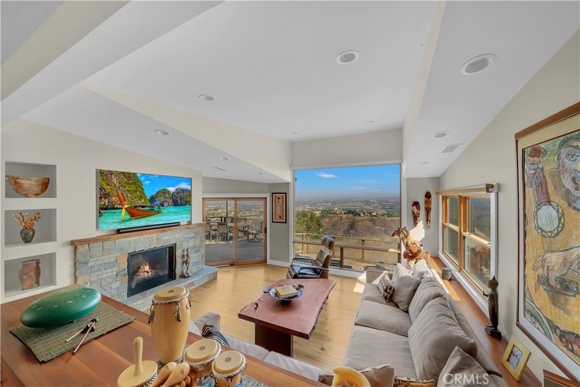 Discover this beautifully remodeled single-level home, perfectly - photo 15
