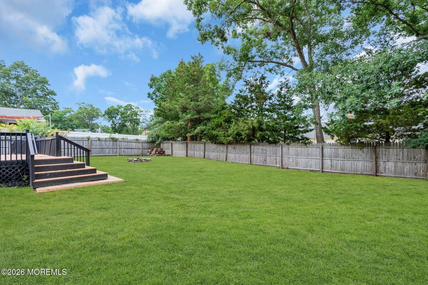 Welcome home to this charming 2-bedroom, 1-bath ranch in the - photo 38