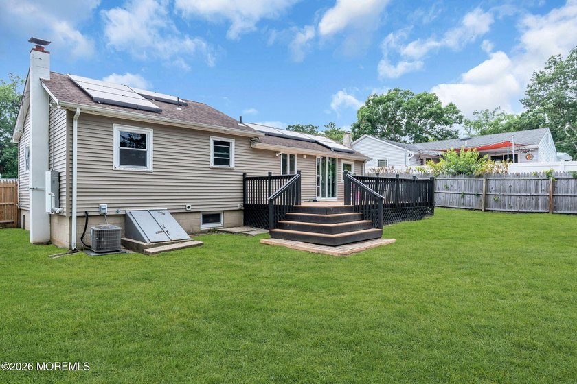 Welcome home to this charming 2-bedroom, 1-bath ranch in the - photo 40