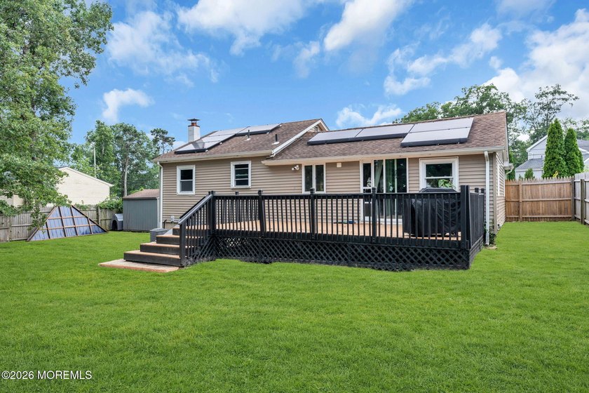 Welcome home to this charming 2-bedroom, 1-bath ranch in the - photo 44
