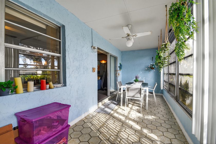 CONVERTIBLE 2 BR 2 BA VILLA - UPDATED AND MOVE-IN READY! Enjoy - photo 23