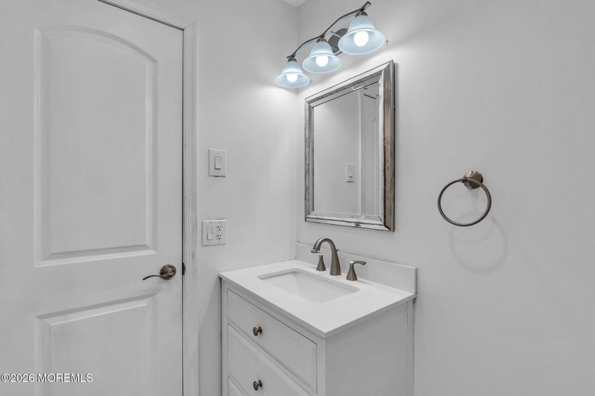Welcome to 2 Ashcroft Lane, a charming 2-bed, 2-bath Lakeview - photo 25