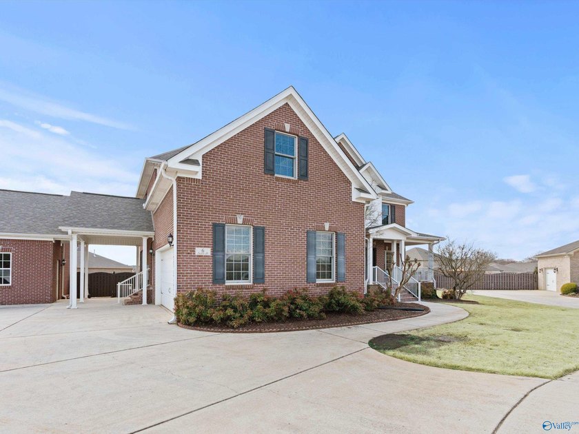 NEW PRICE! OPEN HOUSE 7/12 2-4 PM! Beautiful 5 bedroom/5 bath - photo 4